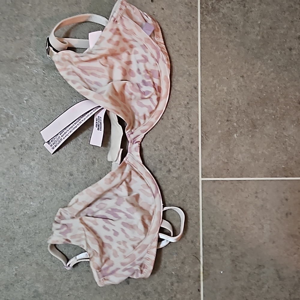 Victoria secret 32a tan